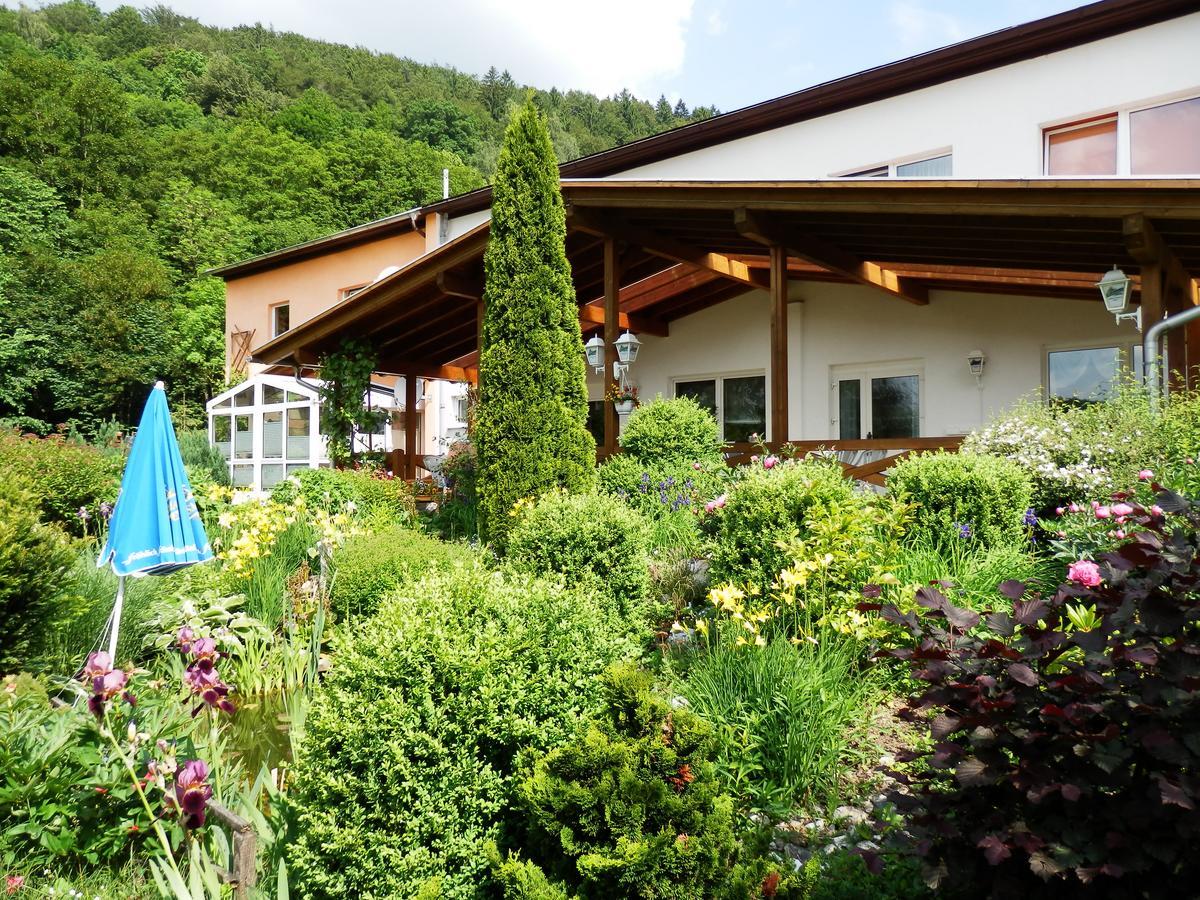Hotel Und Gasthof "Sonneneck" Schalkau Ngoại thất bức ảnh