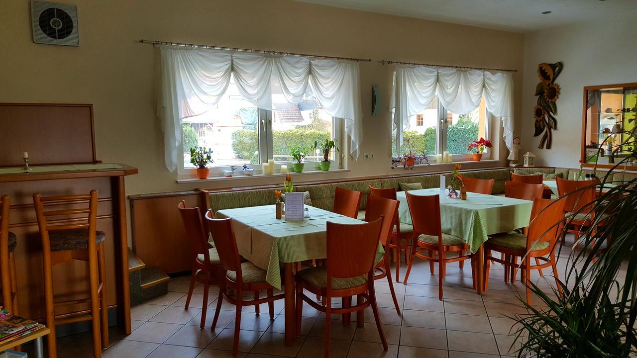Hotel Und Gasthof "Sonneneck" Schalkau Ngoại thất bức ảnh