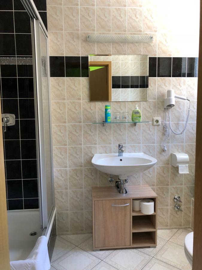 Hotel Und Gasthof "Sonneneck" Schalkau Ngoại thất bức ảnh