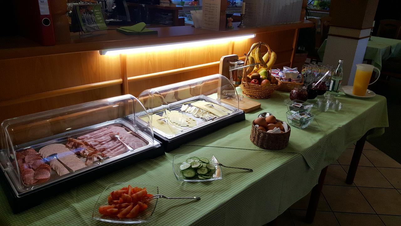 Hotel Und Gasthof "Sonneneck" Schalkau Ngoại thất bức ảnh