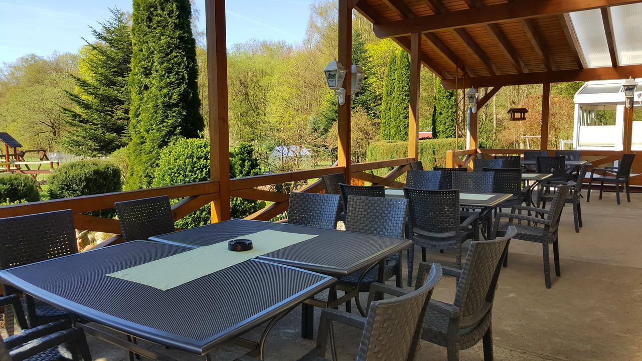Hotel Und Gasthof "Sonneneck" Schalkau Ngoại thất bức ảnh
